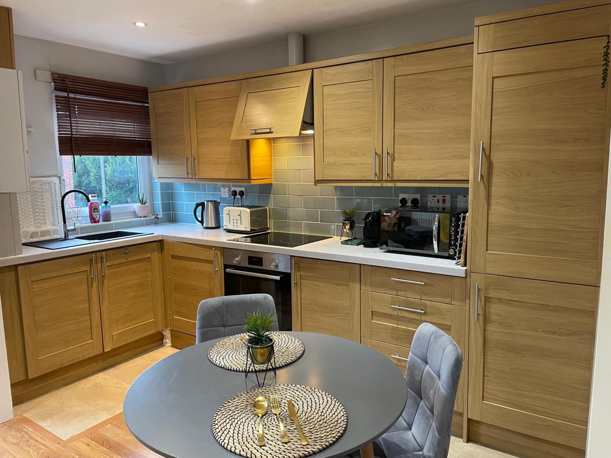 לונדון 2 Bedroom Apartment Chiswick Park Tube Station מראה חיצוני תמונה